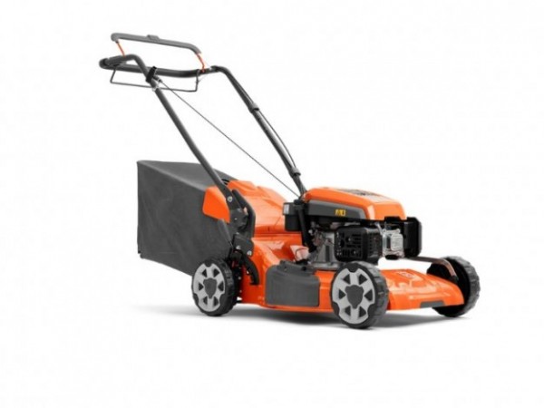 Husqvarna LC 151 is an easy-to-use self-propelled lawnmower.